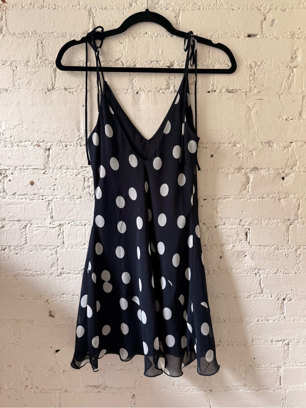 Aritzia Wilfred Priscilla dress - Picture 2 of 4